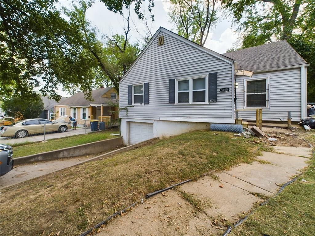 Listing Photo MLS #HMS2582871