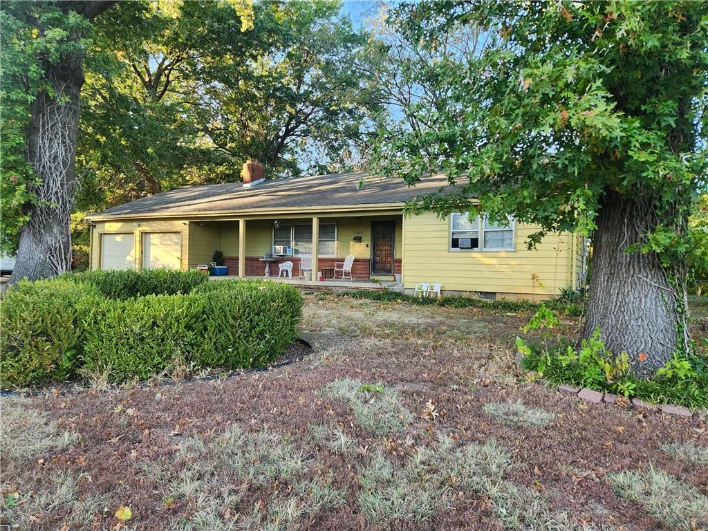 Listing Photo MLS #HMS2582877