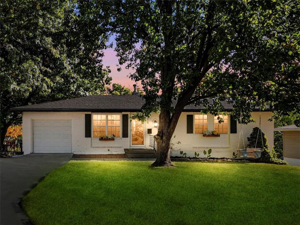 Listing Photo MLS #HMS2582906