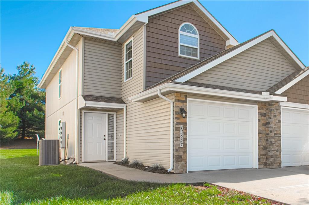 Listing Photo MLS #HMS2582924