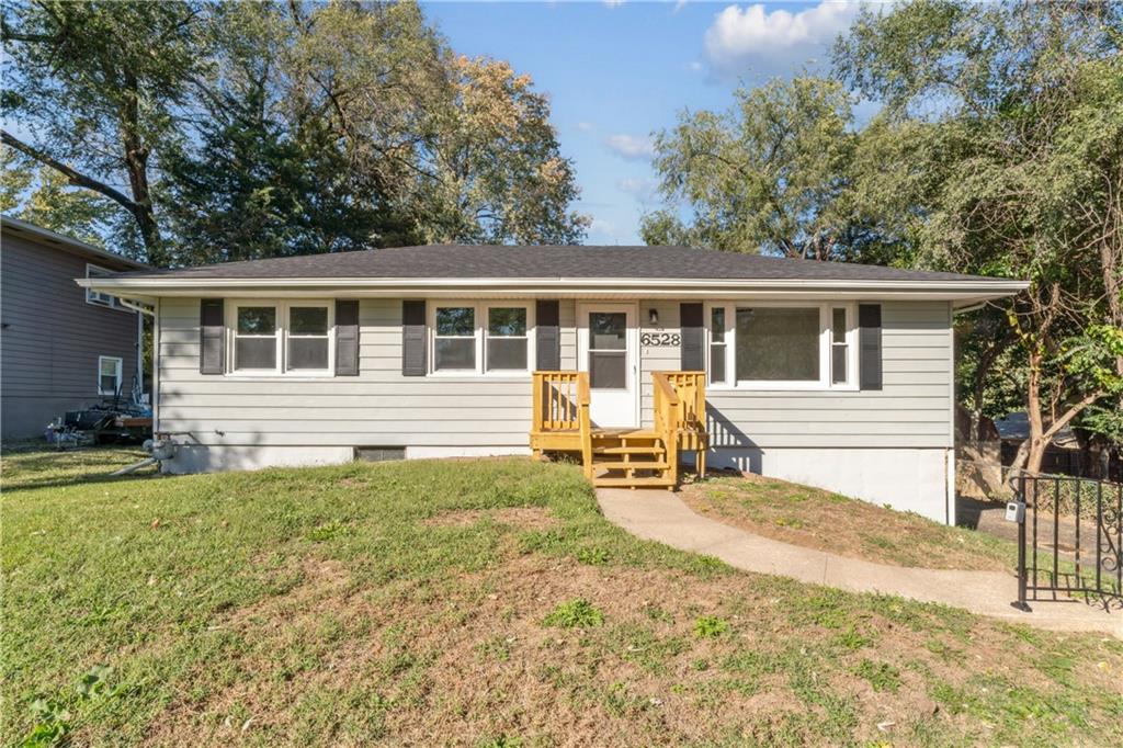 Listing Photo MLS #HMS2582946
