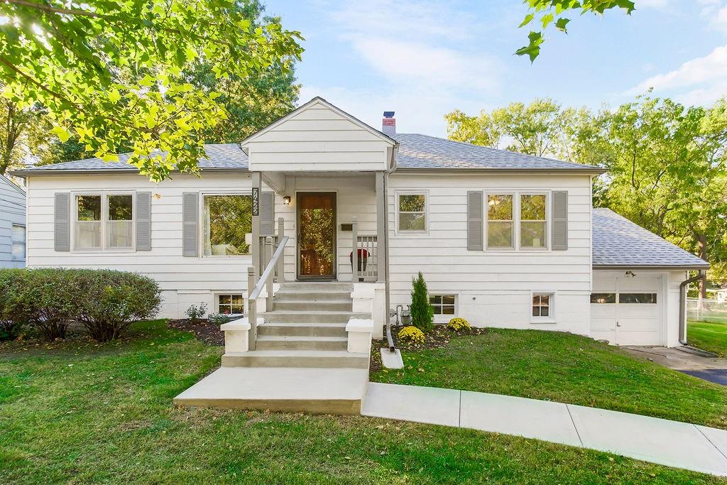 Listing Photo MLS #HMS2583192