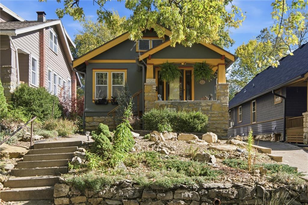 Listing Photo MLS #HMS2583241