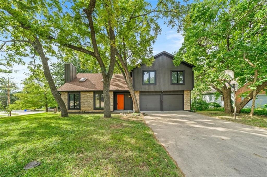 Listing Photo MLS #HMS2583576