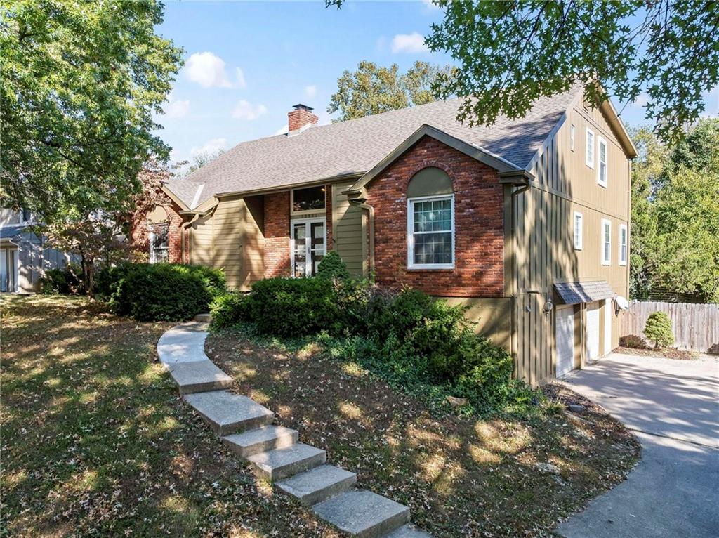 Listing Photo MLS #HMS2583757