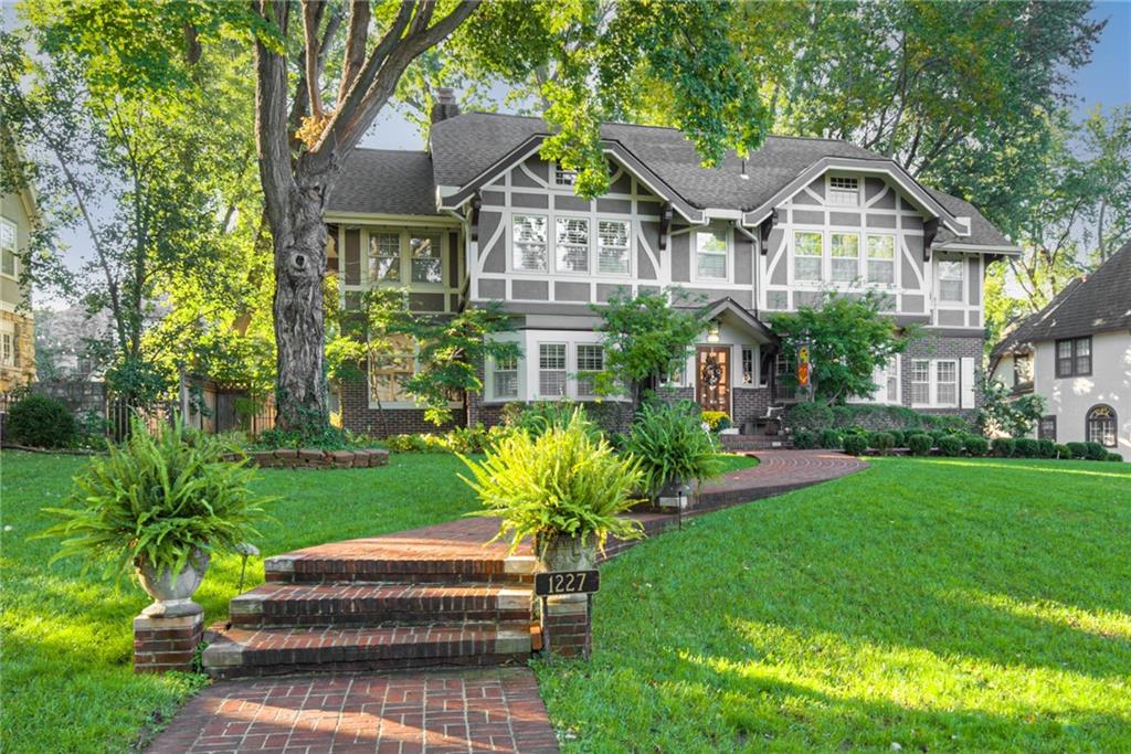 Listing Photo MLS #HMS2584017