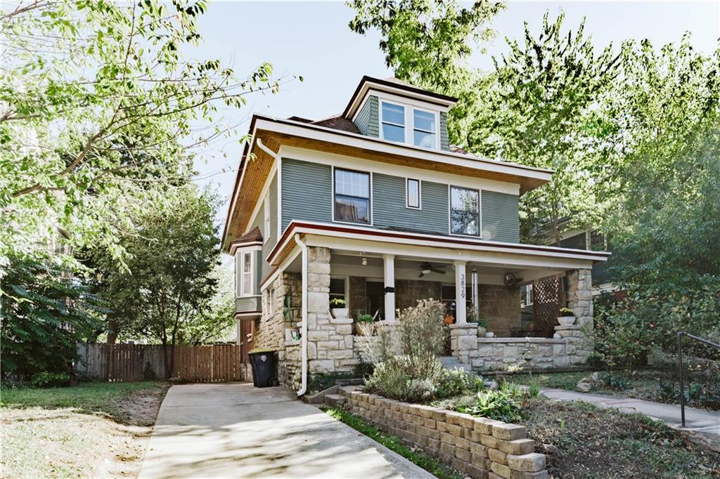 Listing Photo MLS #HMS2584193