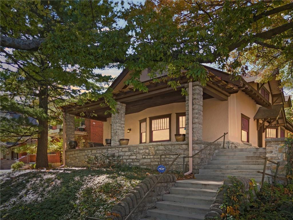 Listing Photo MLS #HMS2584430