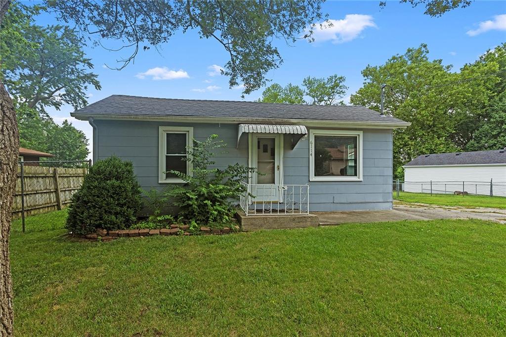 Listing Photo MLS #HMS2586623