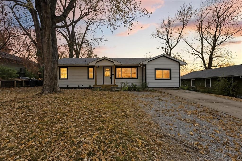 Listing Photo MLS #HMS2586962