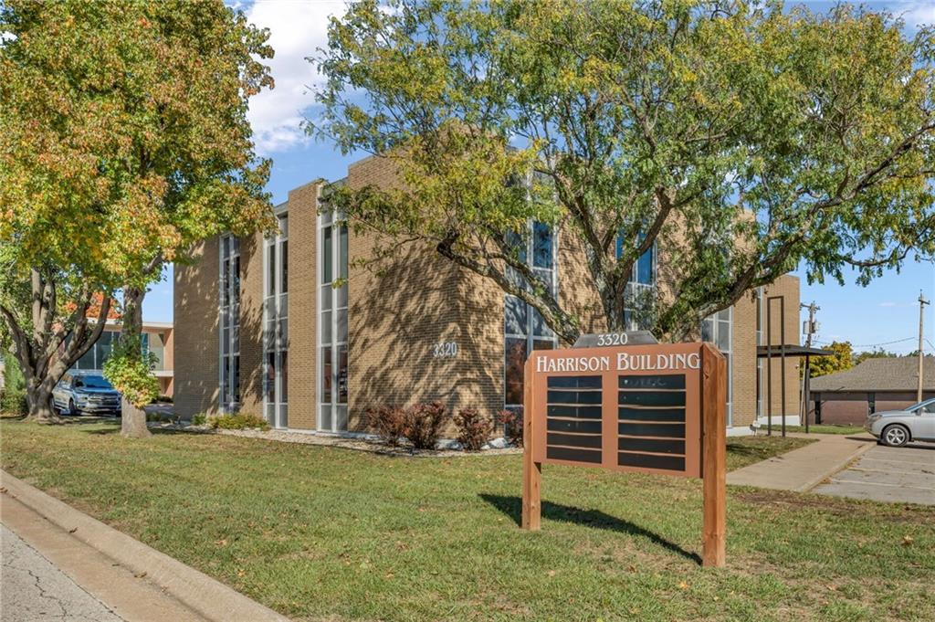 Listing Photo MLS #HMS2586980