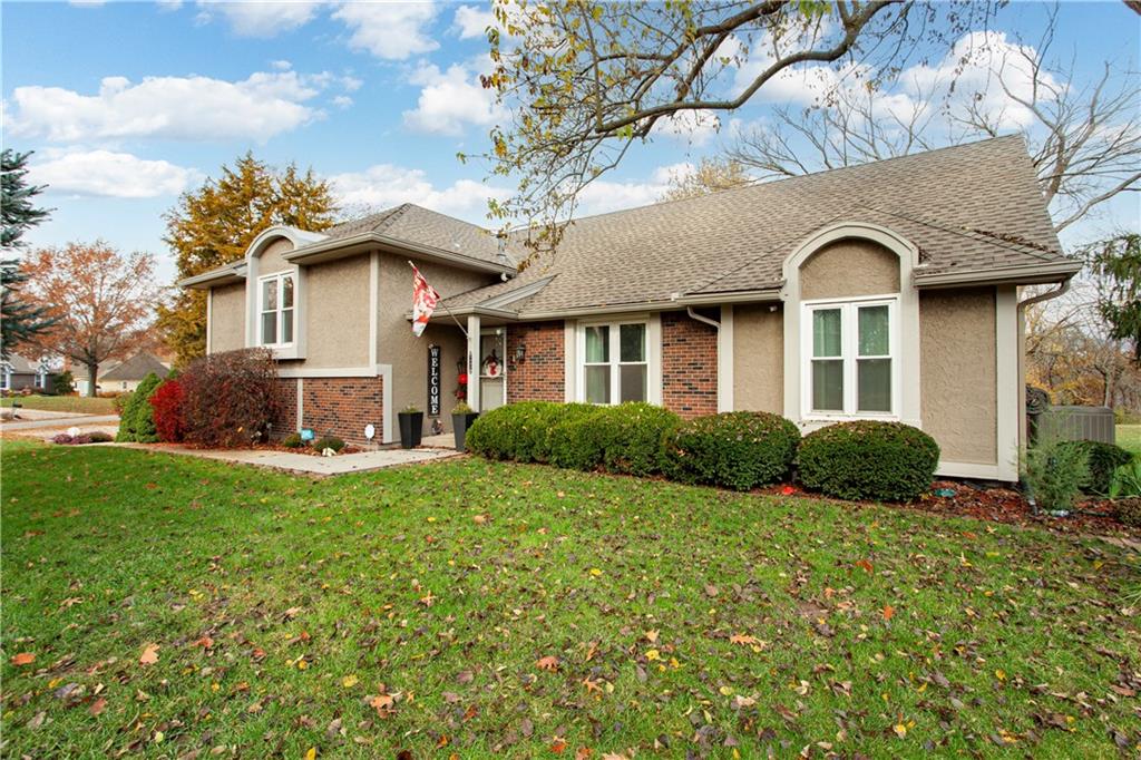 Listing Photo MLS #HMS2587125