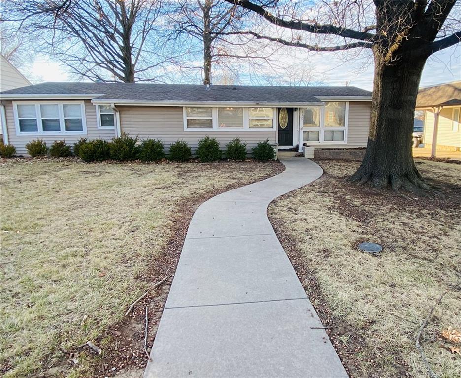 Listing Photo MLS #HMS2595997