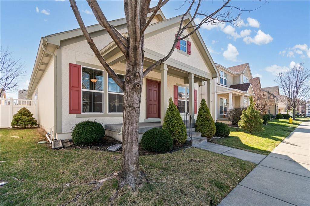 Listing Photo MLS #HMS2596563