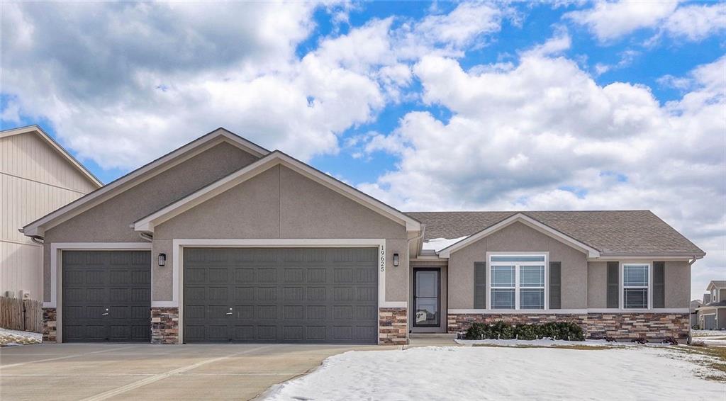 Listing Photo MLS #HMS2598798