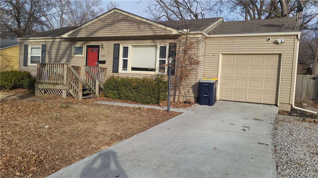 Listing Photo MLS #HMS2600818