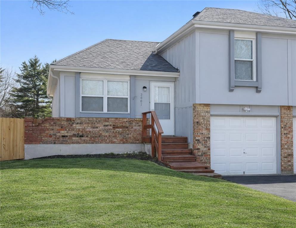 Listing Photo MLS #HMS2600924