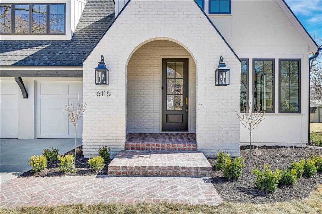 Listing Photo MLS #HMS2601288