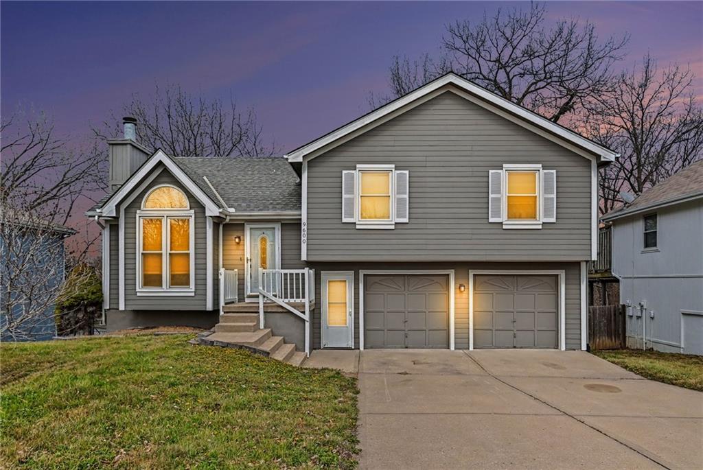 Listing Photo MLS #HMS2601330