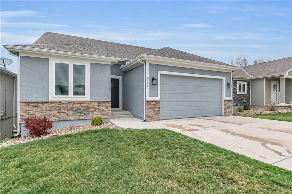 Listing Photo MLS #HMS2602421