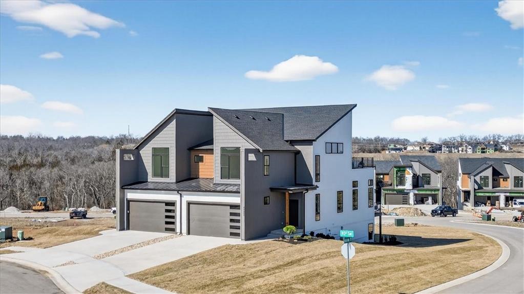 Listing Photo MLS #HMS2603173