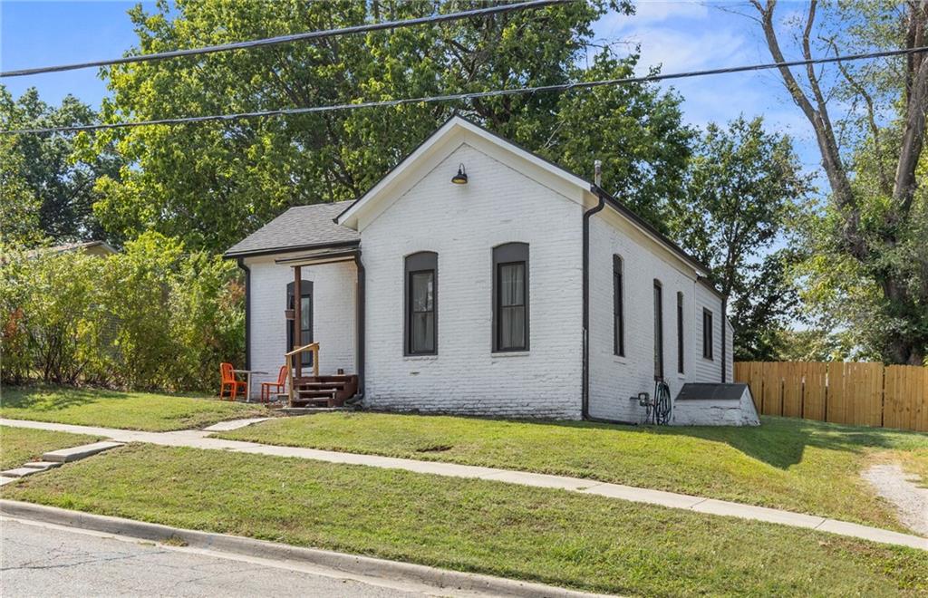 Listing Photo MLS #HMS2604224