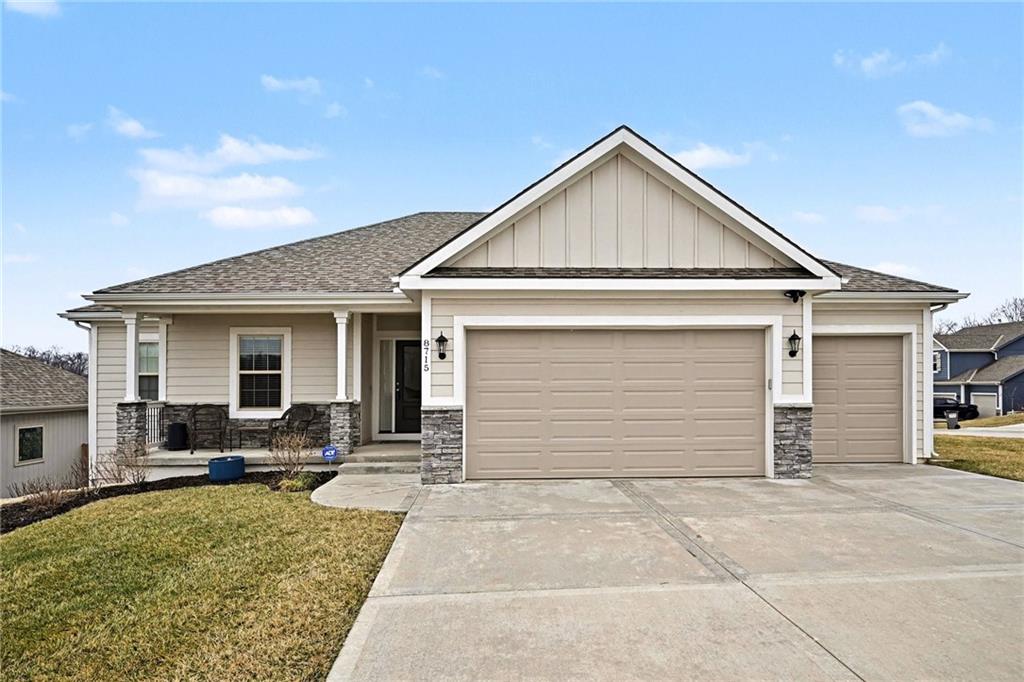 Listing Photo MLS #HMS2604302