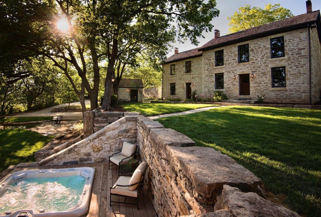 Listing Photo MLS #HMS2604343