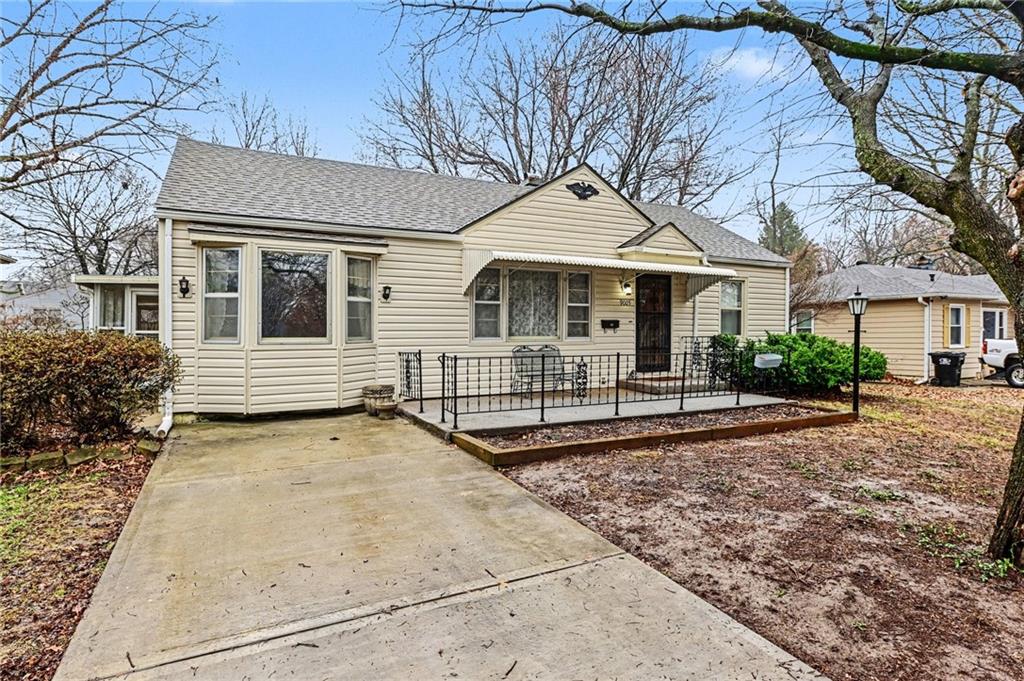 Listing Photo MLS #HMS2604549