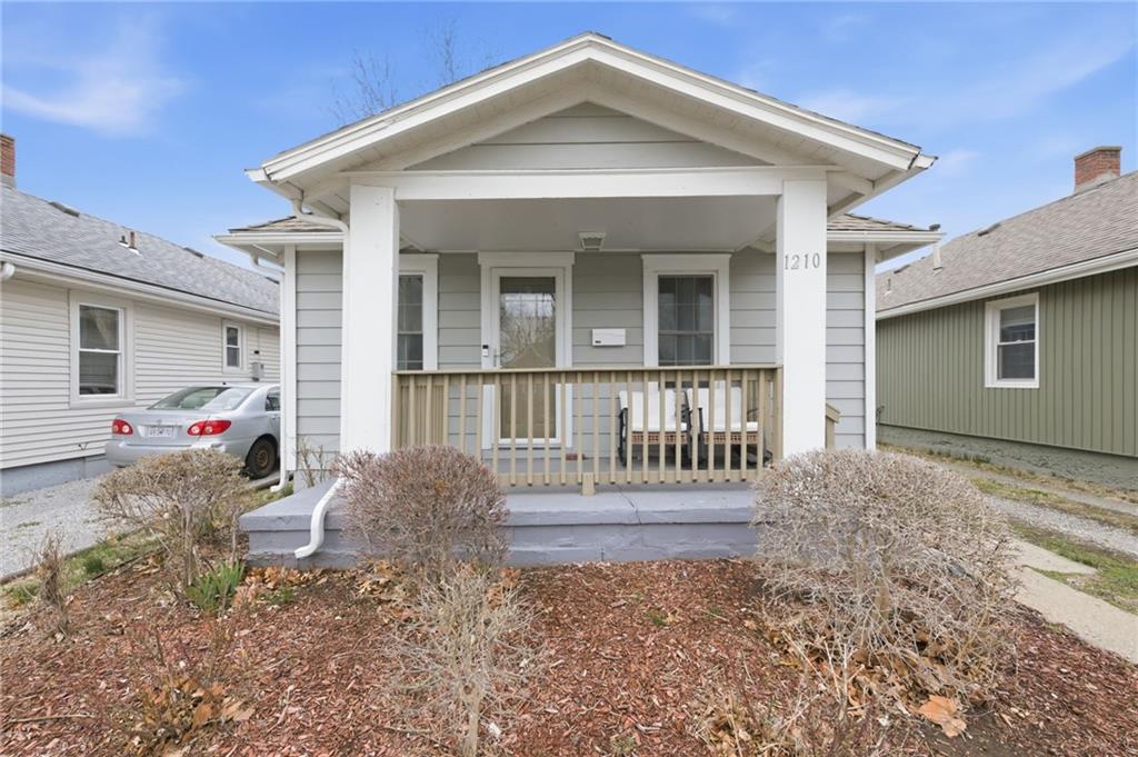 Listing Photo MLS #HMS2604881