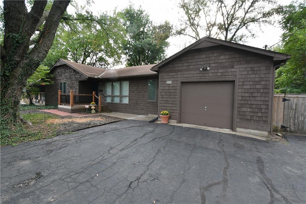 Listing Photo MLS #HMS2605658