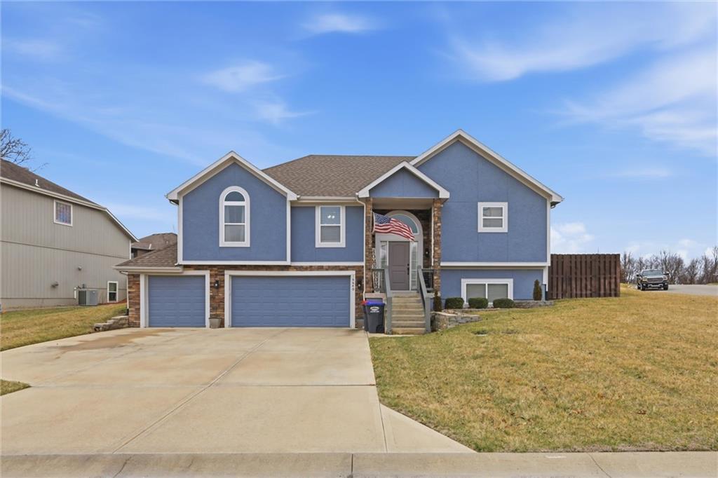 Listing Photo MLS #HMS2605705