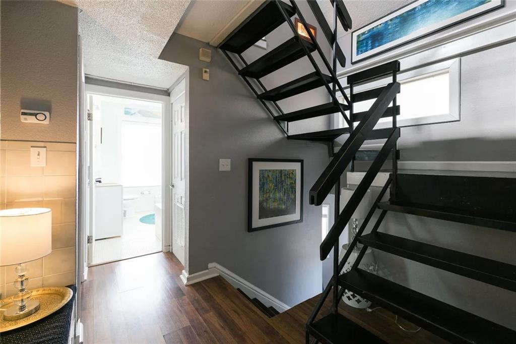 Listing Photo MLS #HMS2606897