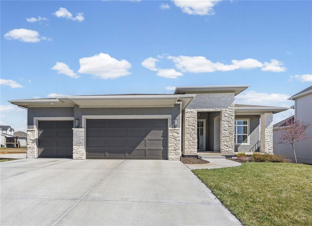 Listing Photo MLS #HMS2606939