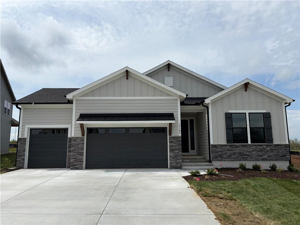 Listing Photo MLS #HMS2607329