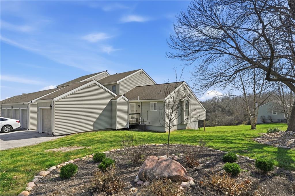 Listing Photo MLS #HMS2607353