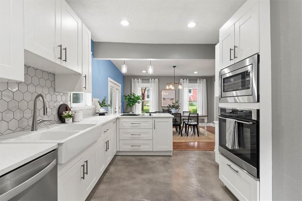 Listing Photo MLS #HMS2607925