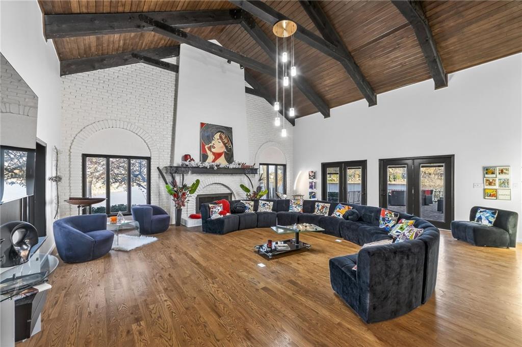 Listing Photo MLS #HMS2607952