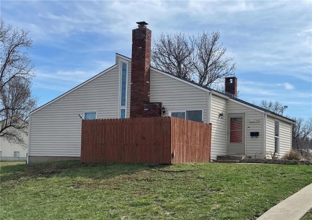 Listing Photo MLS #HMS2607963