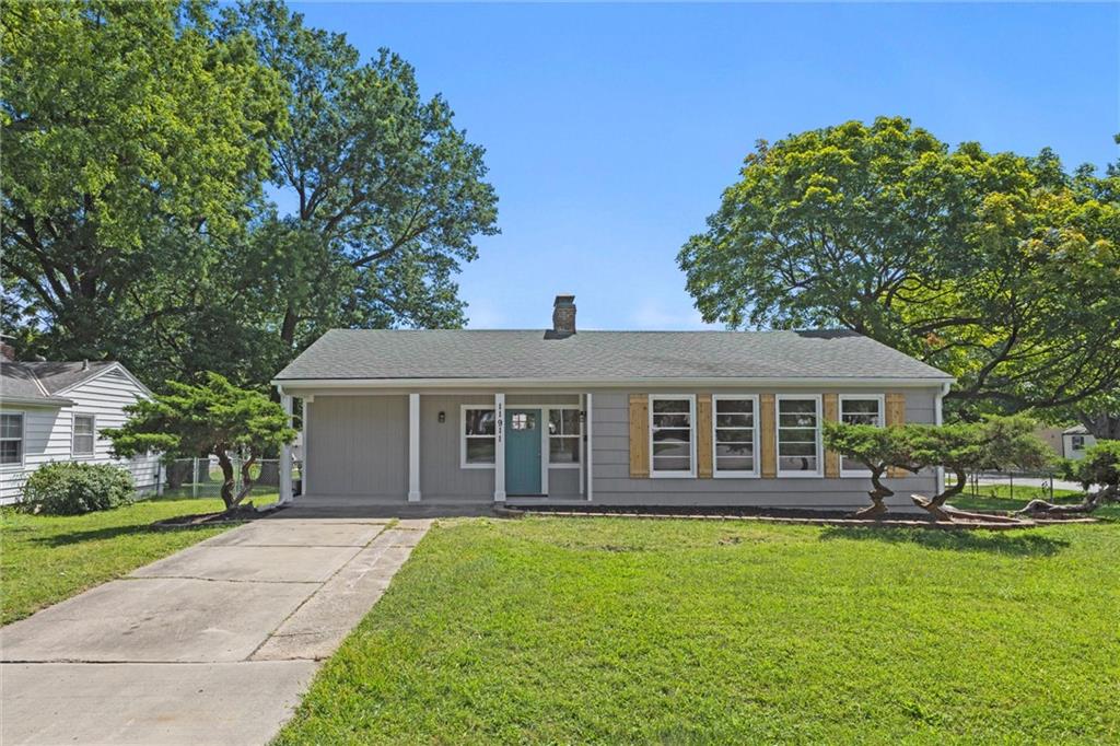 Listing Photo MLS #HMS2607974