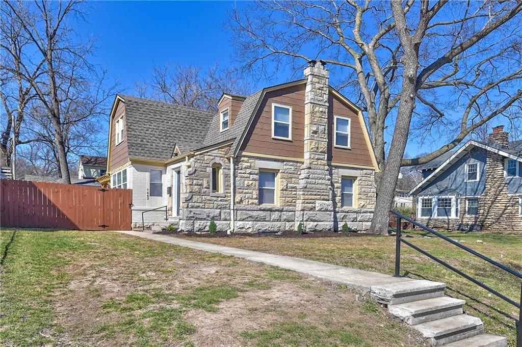 Listing Photo MLS #HMS2608569