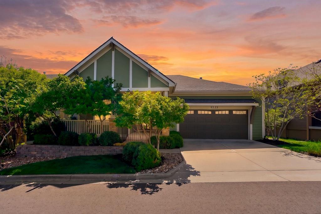 Listing Photo MLS #HMS2608918