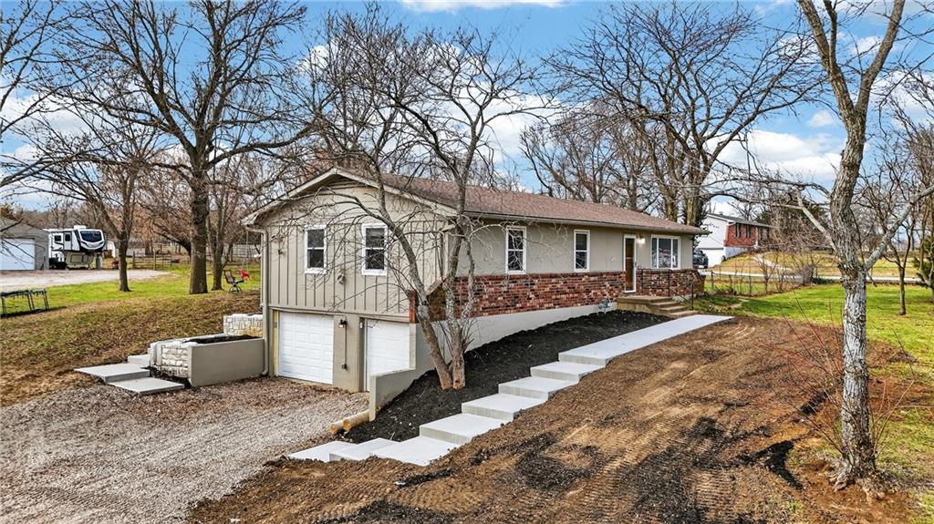 Listing Photo MLS #HMS2608957