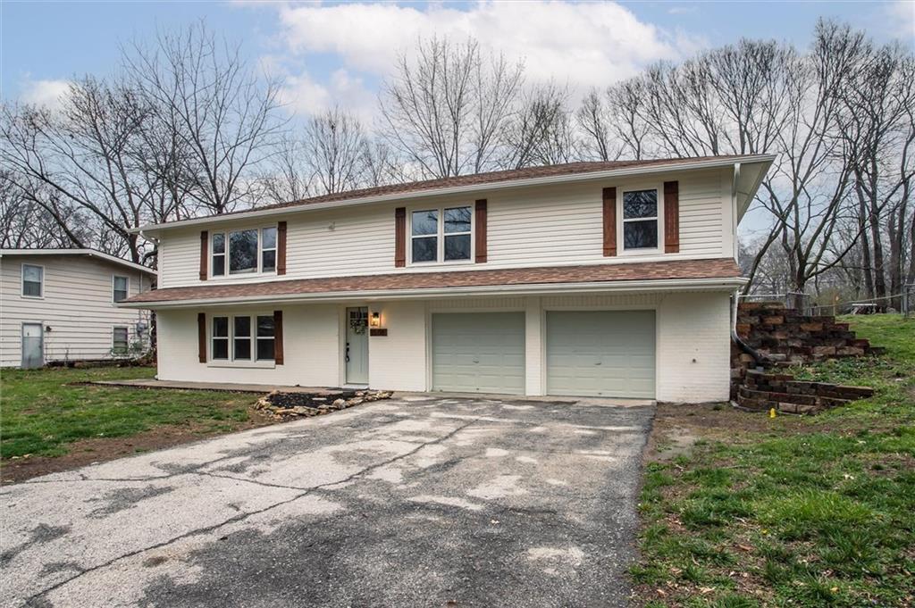 Listing Photo MLS #HMS2610241