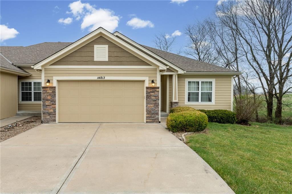 Listing Photo MLS #HMS2611890