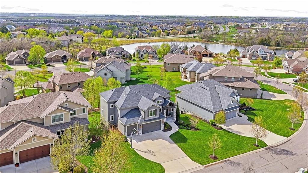 Listing Photo MLS #HMS2613384