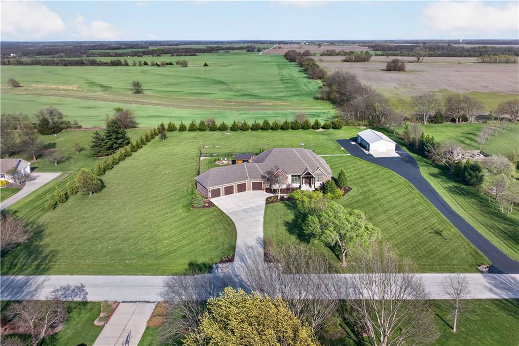 Listing Photo MLS #HMS2613554