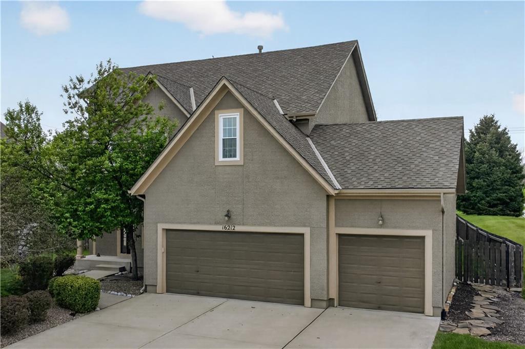 Listing Photo MLS #HMS2613817