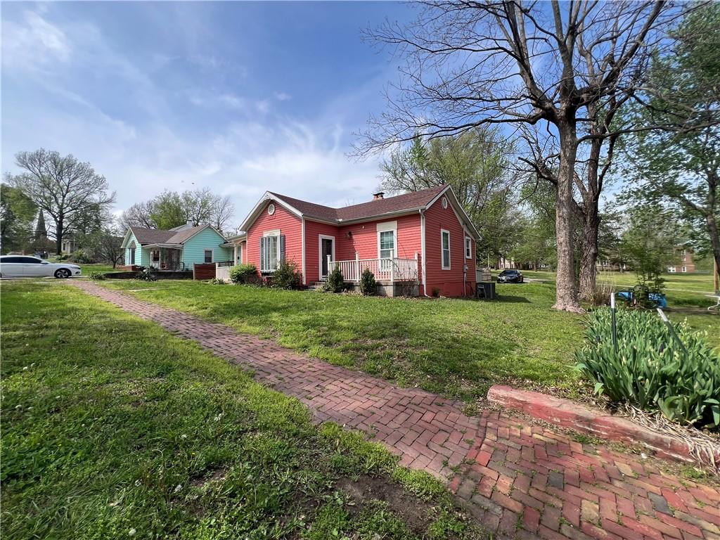 Listing Photo MLS #HMS2614318