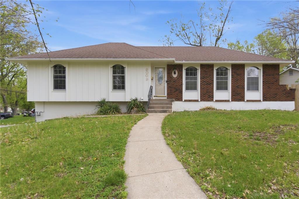 Listing Photo MLS #HMS2614376